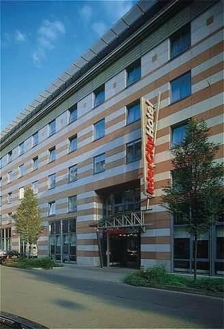 Intercityhotel Hotel 3*