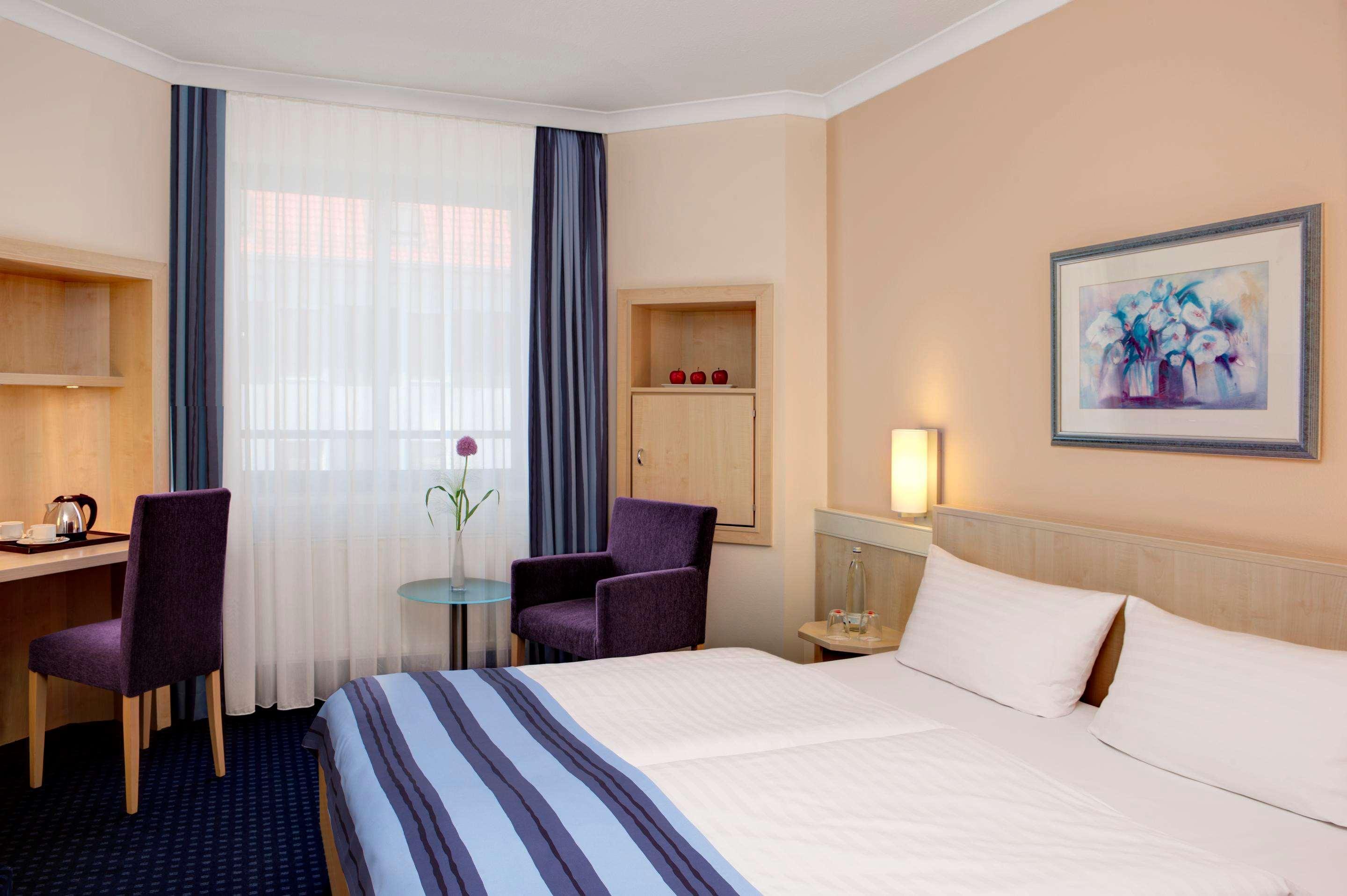 Hotel Intercityhotel 3*