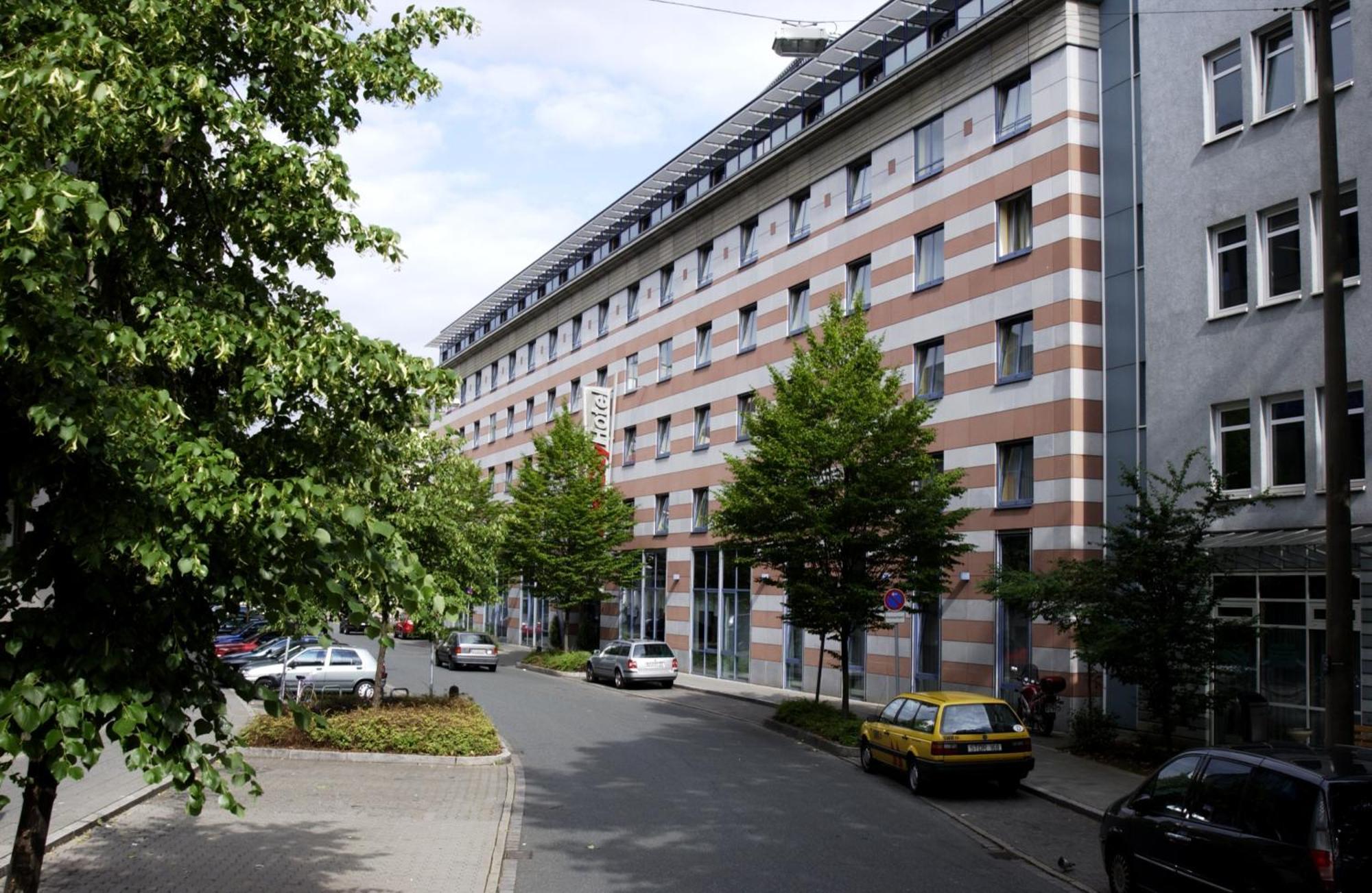 Hotel Intercityhotel 3*