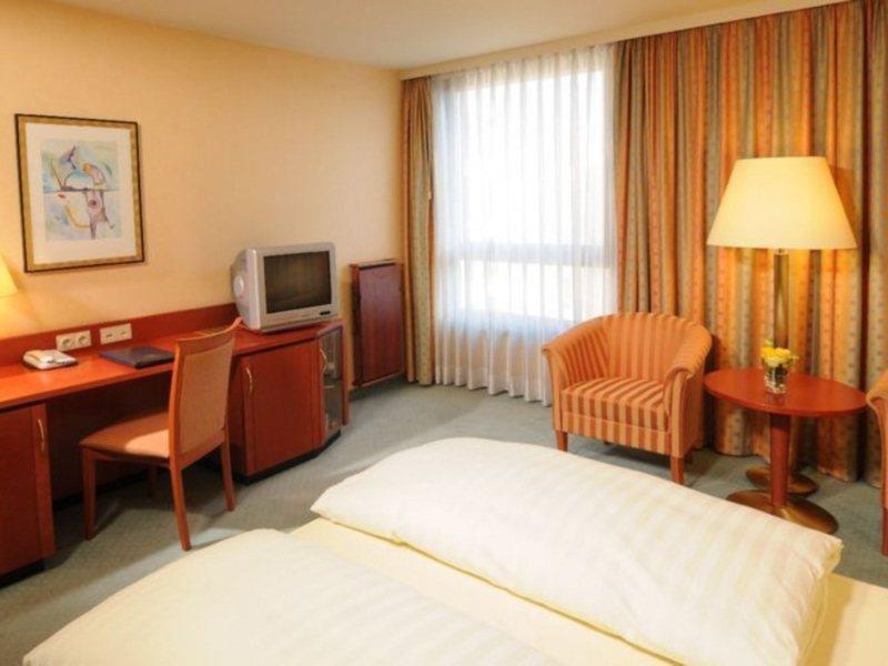 Hotel Intercityhotel 3*